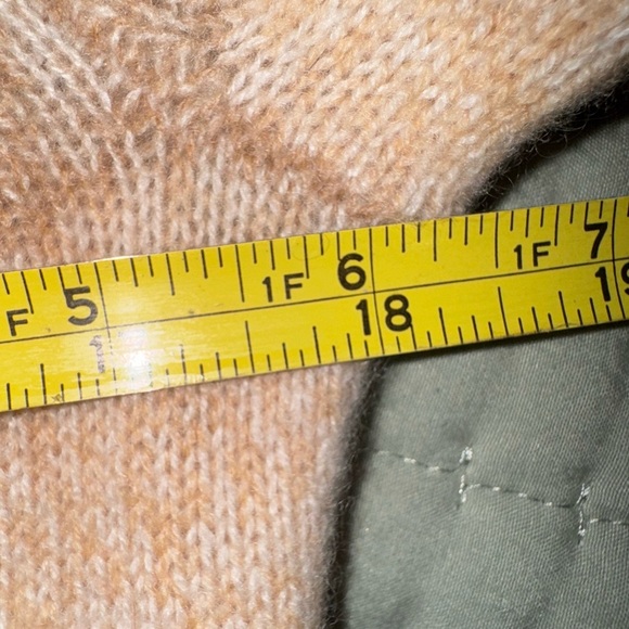 J. Crew 100% Cashmere Sweater. Size Small. NWOT - Picture 4 of 14